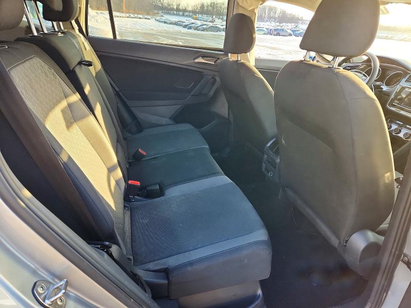 Фото 10 - VOLKSWAGEN TIGUAN