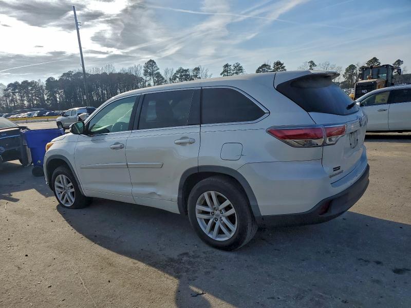 Фото 2 - TOYOTA HIGHLANDER
