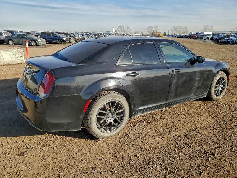 Фото 3 - CHRYSLER 300