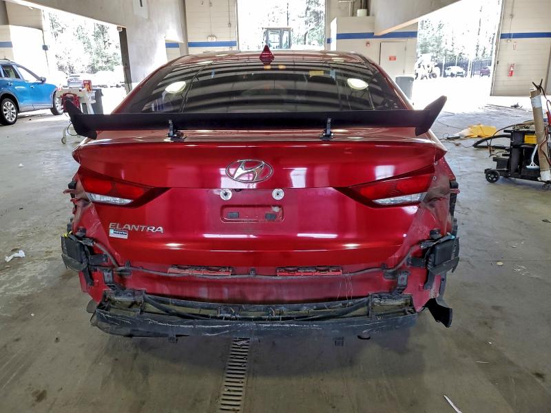 Фото 6 - HYUNDAI ELANTRA