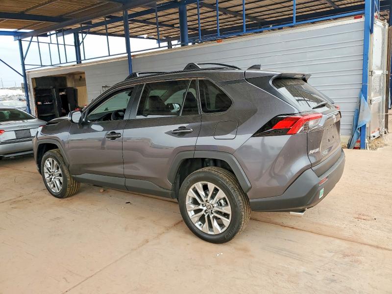 Фото 2 - TOYOTA RAV4