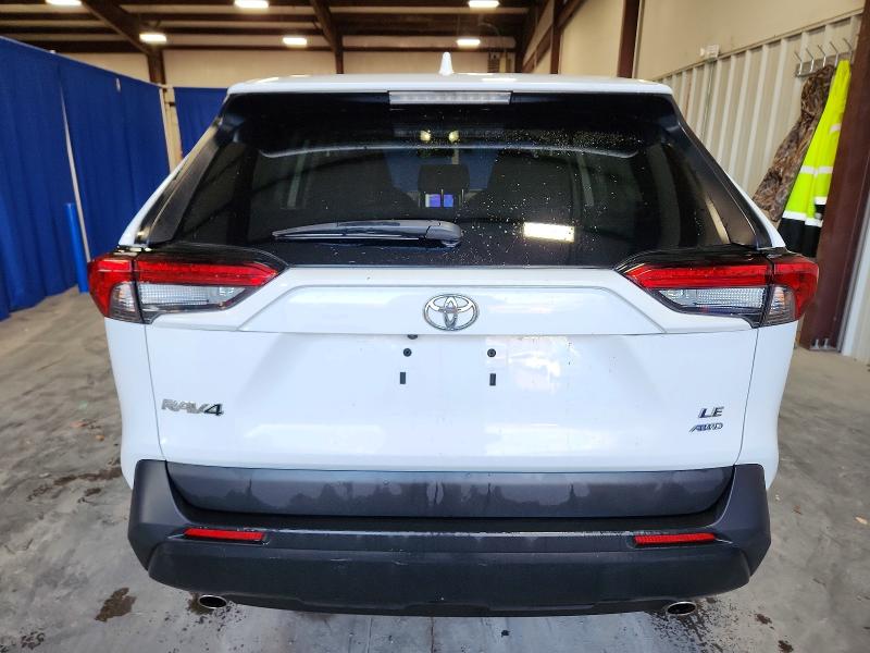 Фото 6 - TOYOTA RAV4