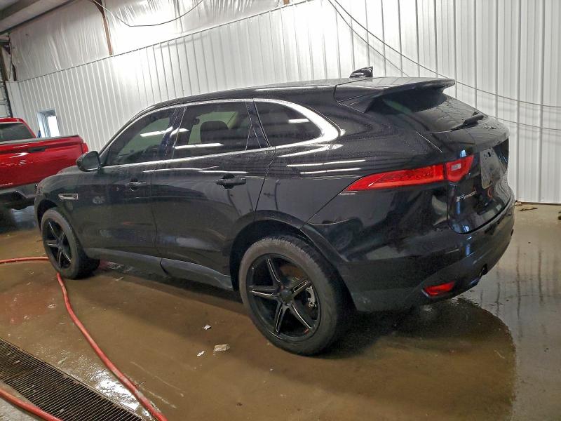 Фото 2 - JAGUAR F-PACE