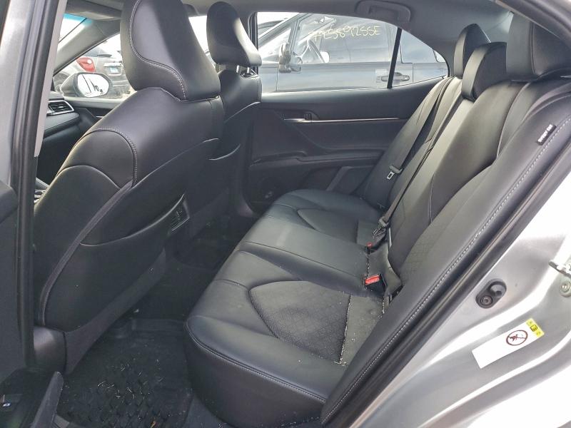 Фото 10 - TOYOTA CAMRY