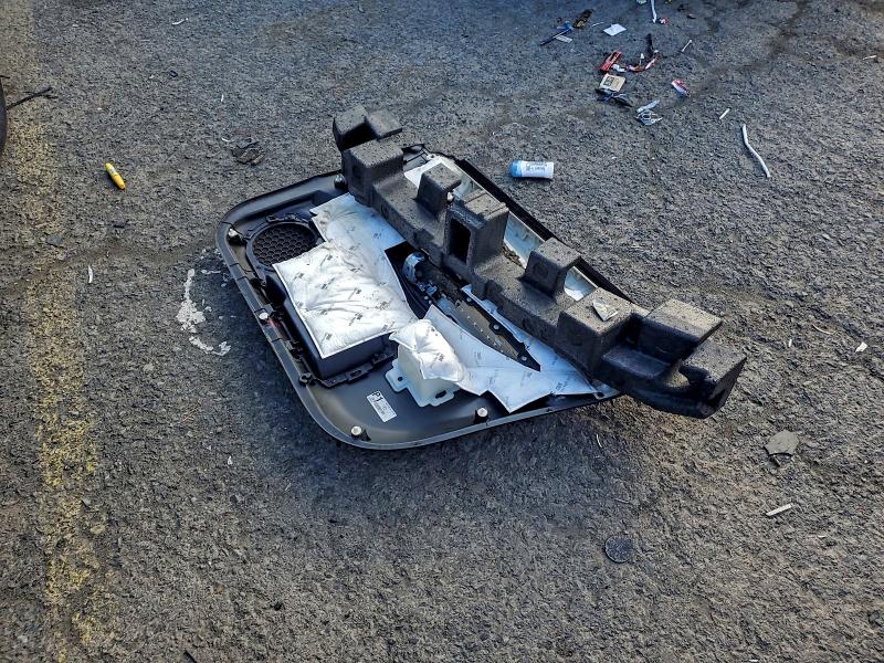 Фото 12 - NISSAN ROGUE