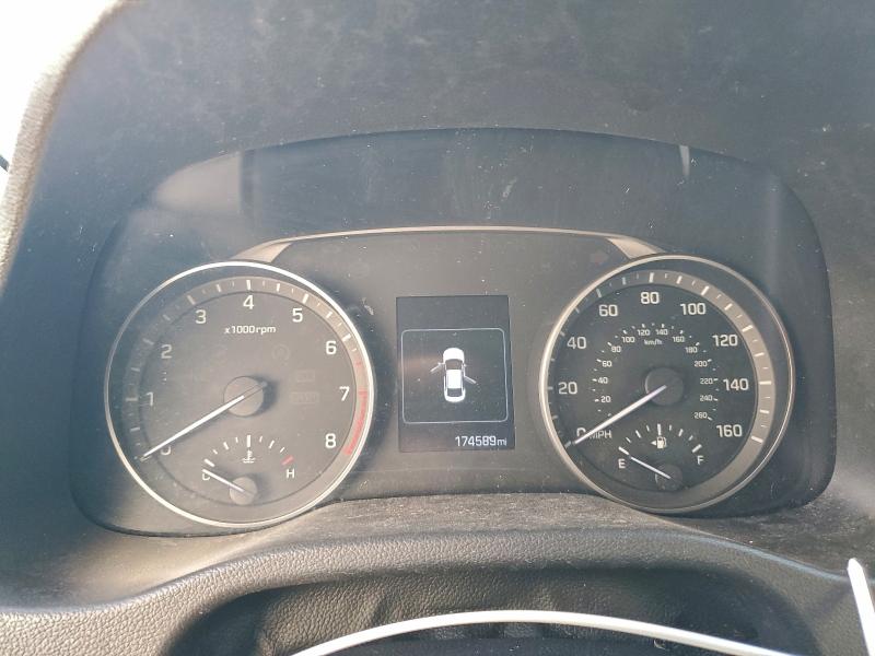 Фото 9 - HYUNDAI ELANTRA