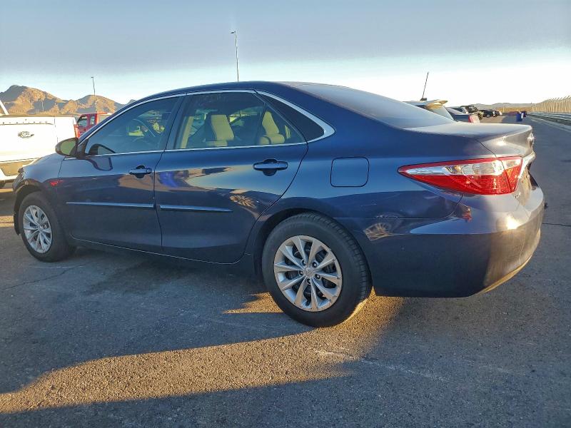 Фото 2 - TOYOTA CAMRY