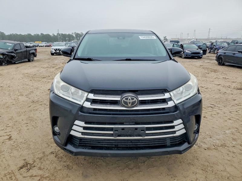 Фото 5 - TOYOTA HIGHLANDER