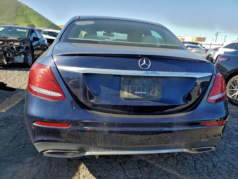 Фото 6 - MERCEDES-BENZ E-CLASS