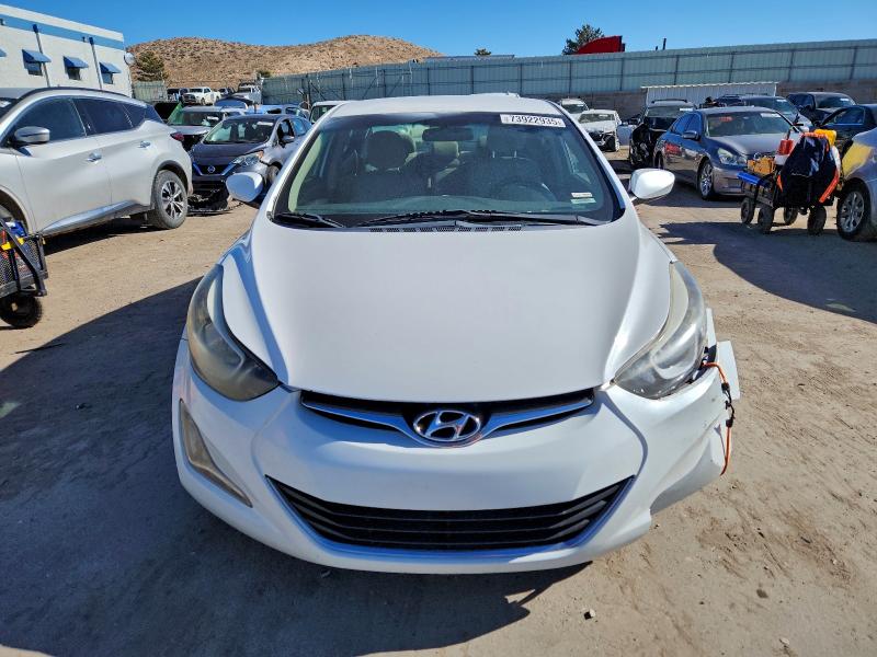 Фото 5 - HYUNDAI ELANTRA