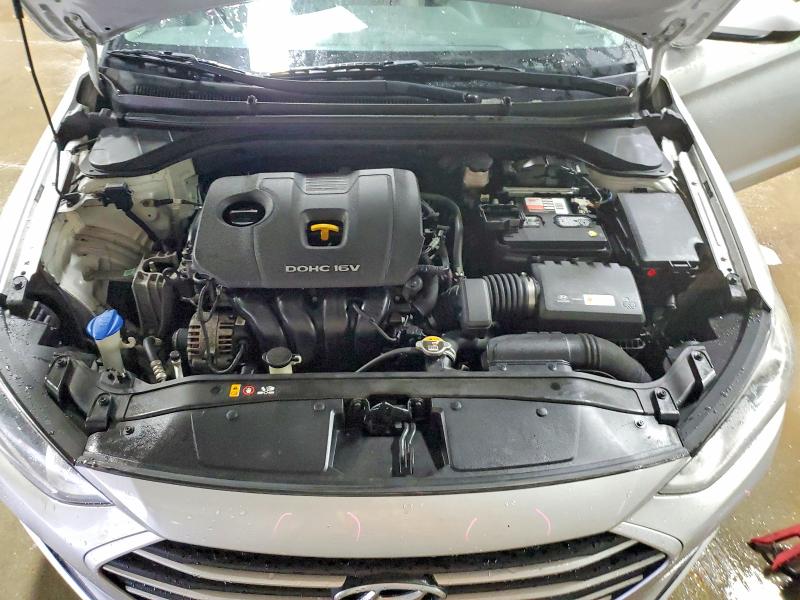 Фото 11 - HYUNDAI ELANTRA