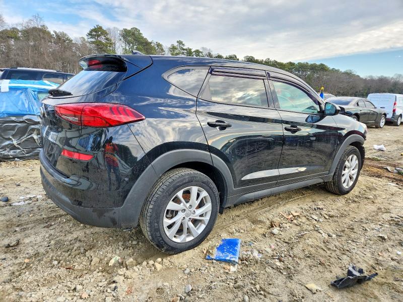 Фото 3 - HYUNDAI TUCSON