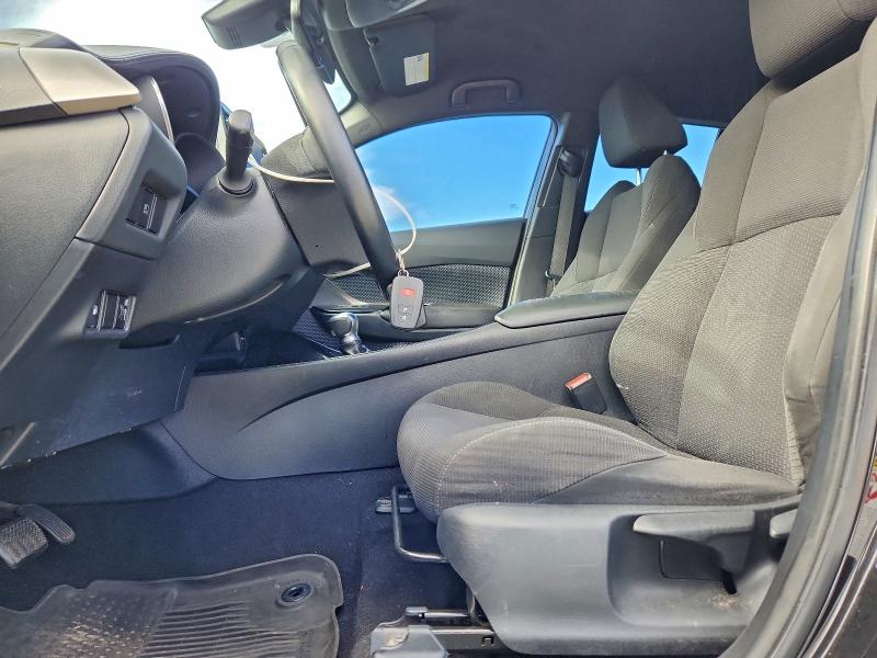 Фото 7 - TOYOTA C-HR