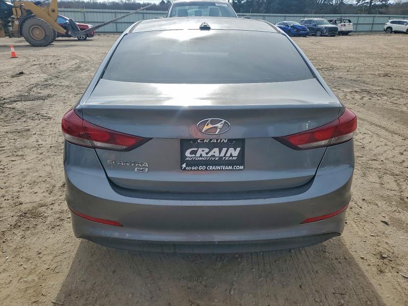Фото 6 - HYUNDAI ELANTRA