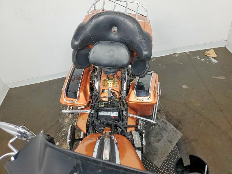 HARLEY-DAVIDSON FLHTCUI 10 2008