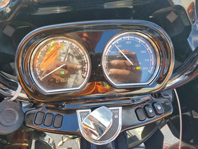 HARLEY-DAVIDSON FL 2015