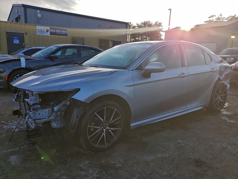 Фото 1 - TOYOTA CAMRY