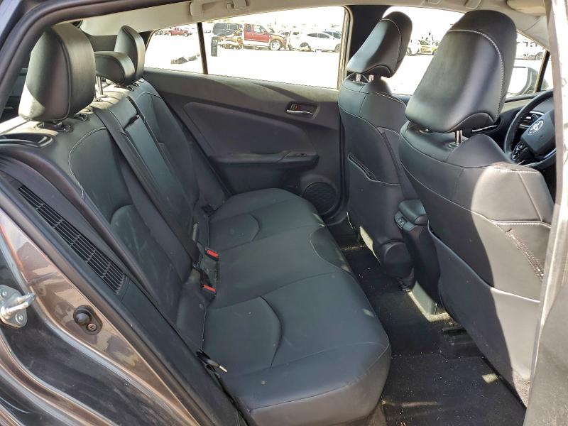 Фото 10 - TOYOTA PRIUS