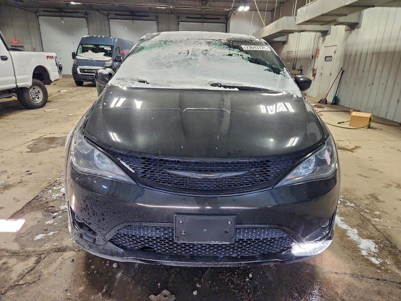 Фото 5 - CHRYSLER PACIFICA