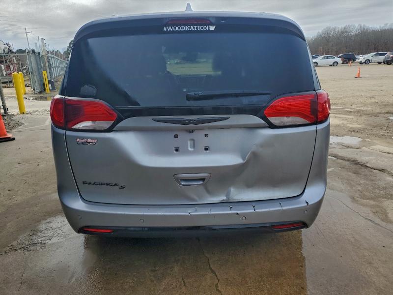 Фото 6 - CHRYSLER PACIFICA