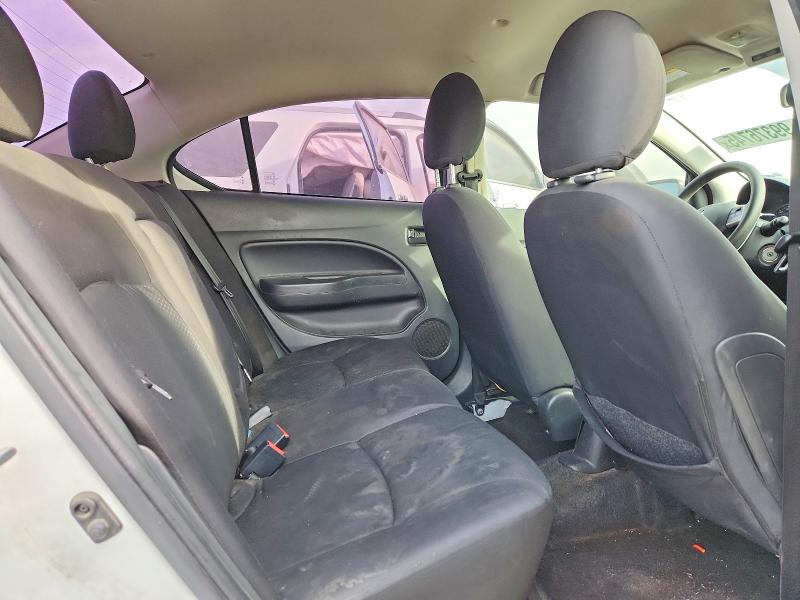 Фото 10 - MITSUBISHI MIRAGE