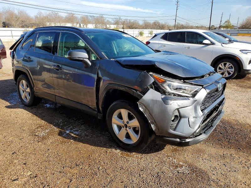 Фото 4 - TOYOTA RAV4