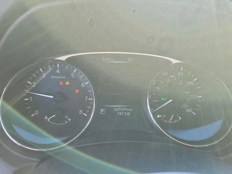 Фото 9 - NISSAN ROGUE