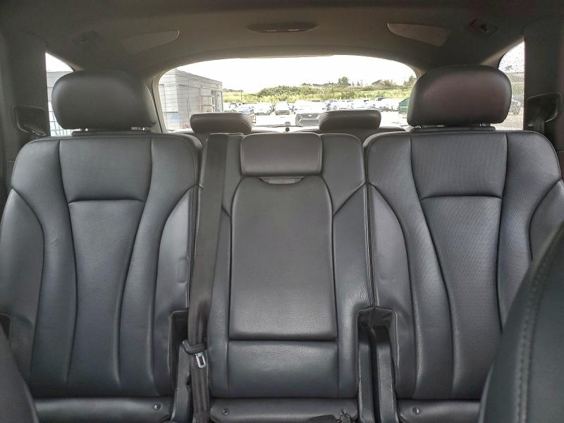 Фото 10 - AUDI Q7