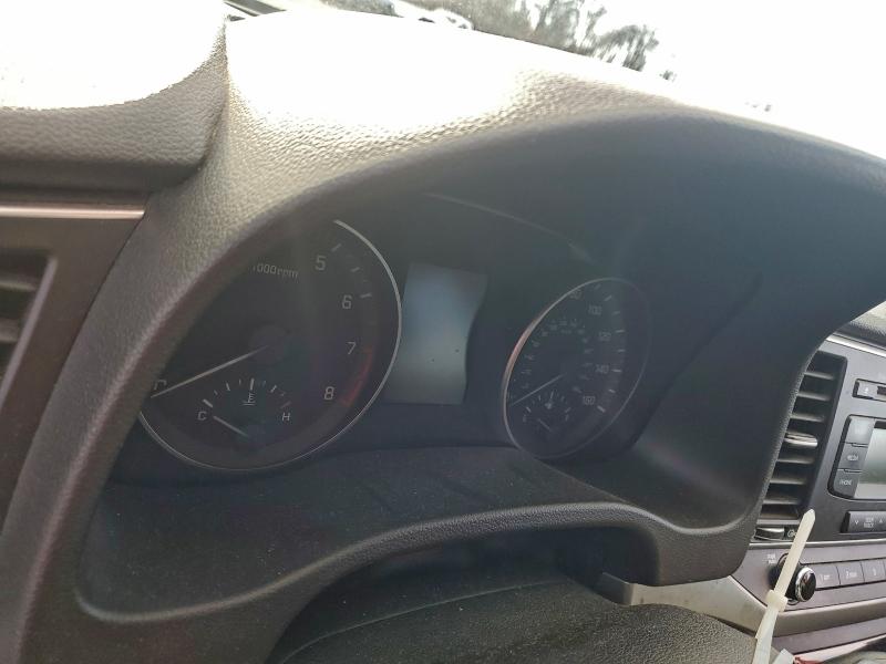 Фото 9 - HYUNDAI ELANTRA