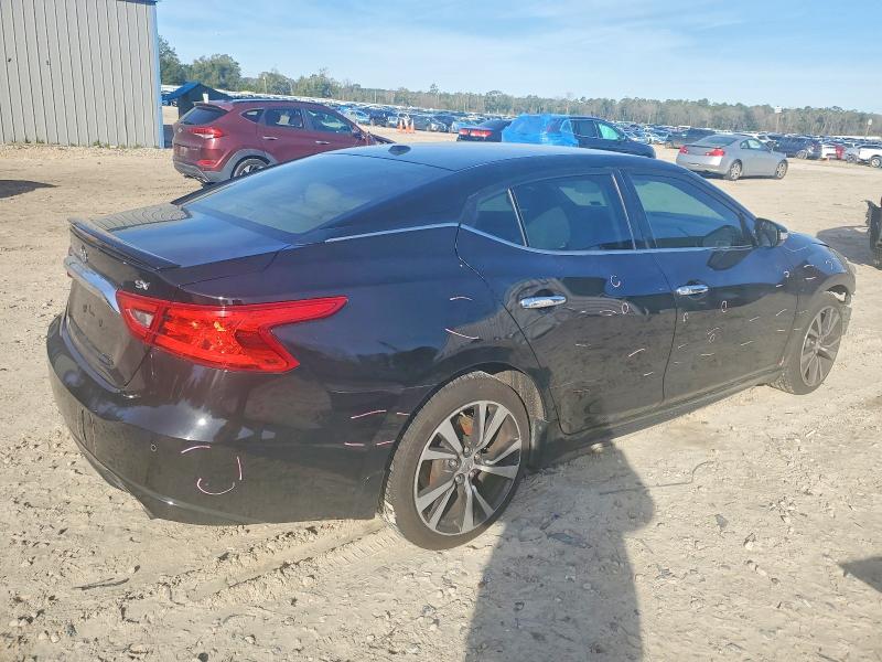 Фото 3 - NISSAN MAXIMA