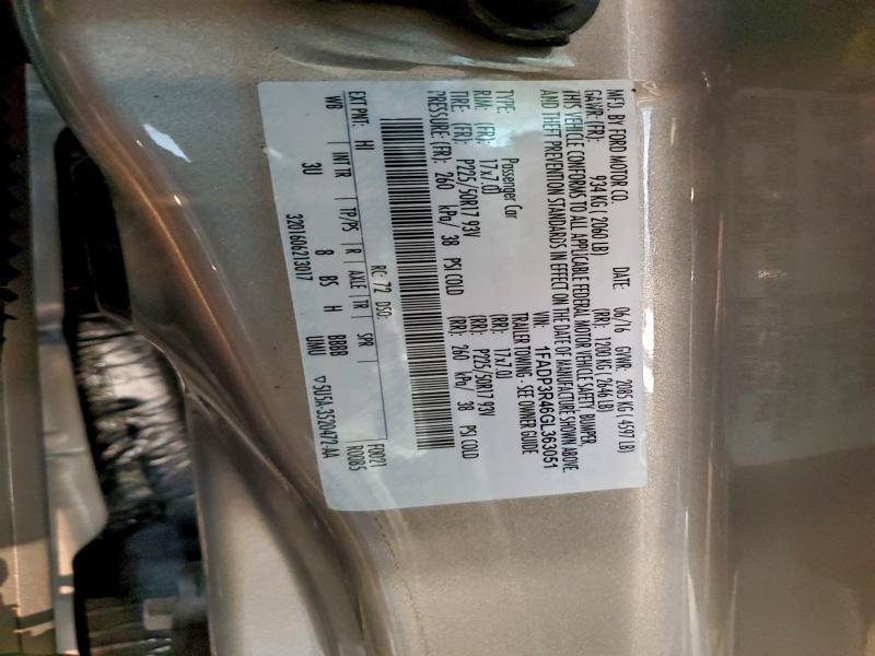 Фото 12 - FORD FOCUS