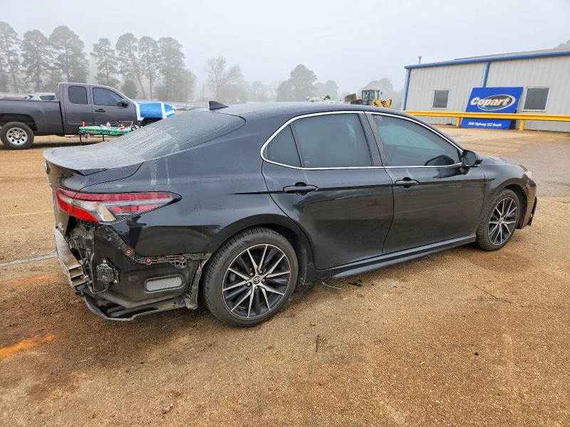 Фото 3 - TOYOTA CAMRY