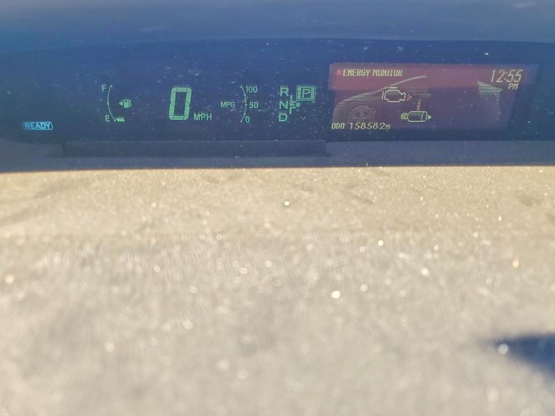 Фото 9 - TOYOTA PRIUS