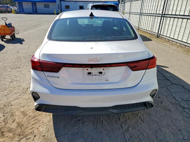 Фото 6 - KIA FORTE