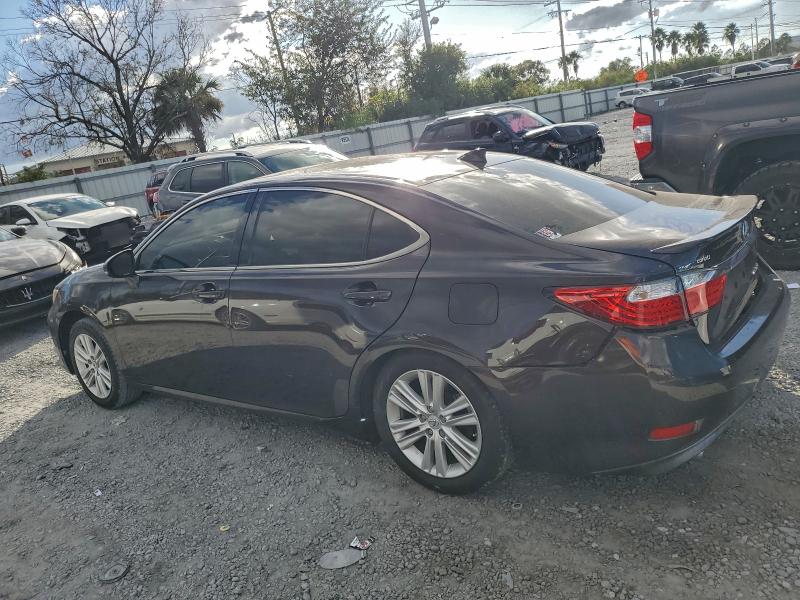 Фото 2 - LEXUS ES350