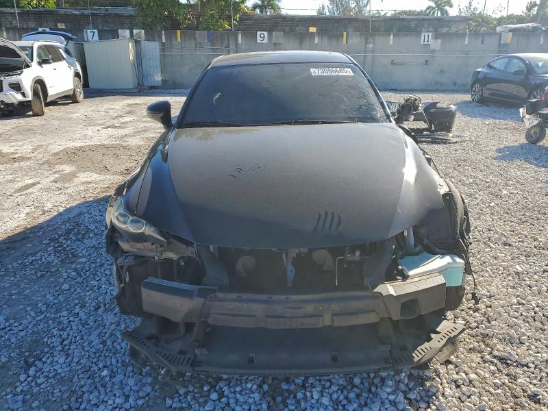 Фото 5 - LEXUS IS