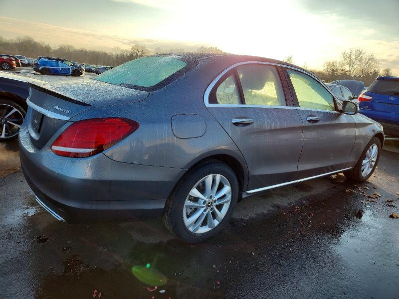 Фото 3 - MERCEDES-BENZ C-CLASS