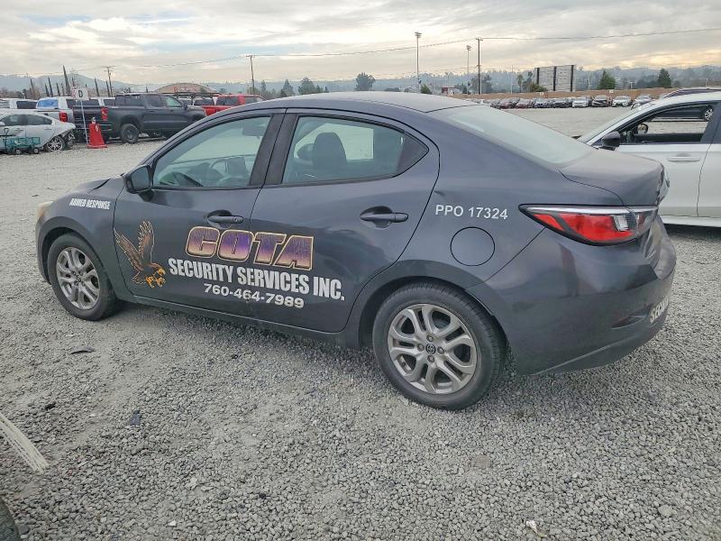 Фото 2 - TOYOTA SCION