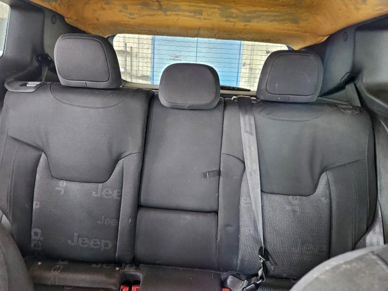 Фото 10 - JEEP RENEGADE