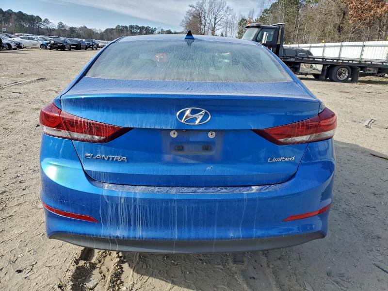 Фото 6 - HYUNDAI ELANTRA