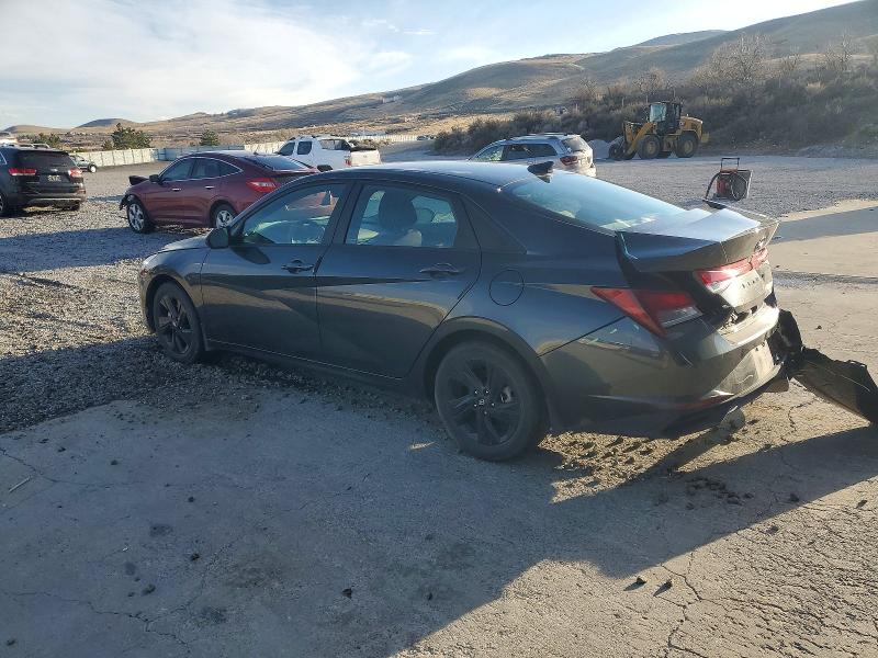 Фото 2 - HYUNDAI ELANTRA