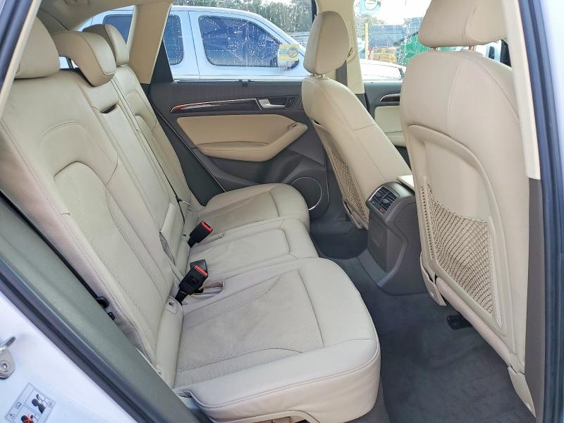 Фото 10 - AUDI Q5