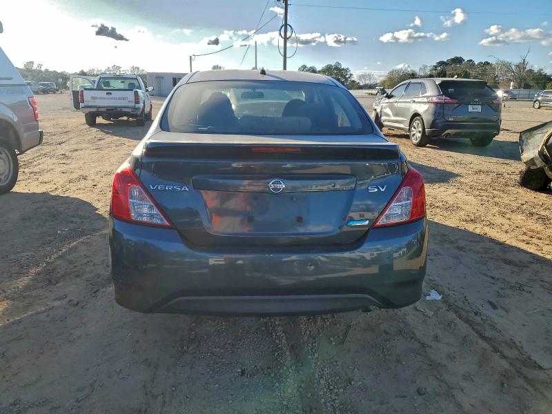 Фото 6 - NISSAN VERSA