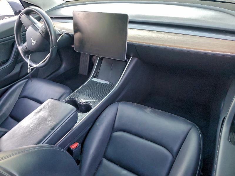 Фото 8 - TESLA MODEL 3