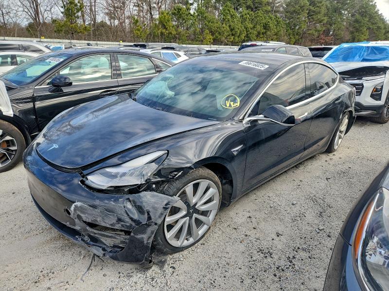 Фото 1 - TESLA MODEL 3