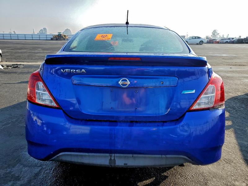 Фото 6 - NISSAN VERSA