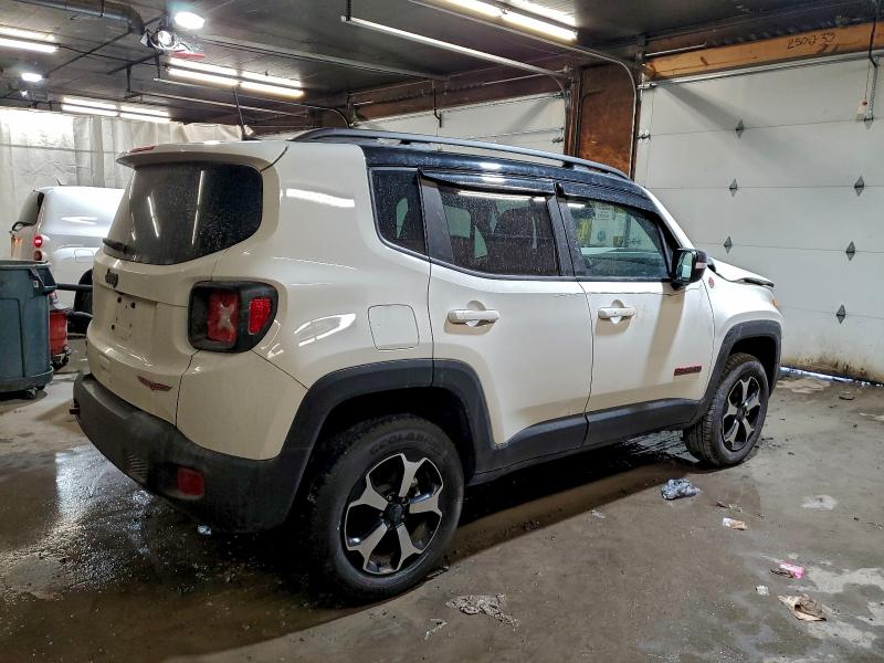 Фото 3 - JEEP RENEGADE