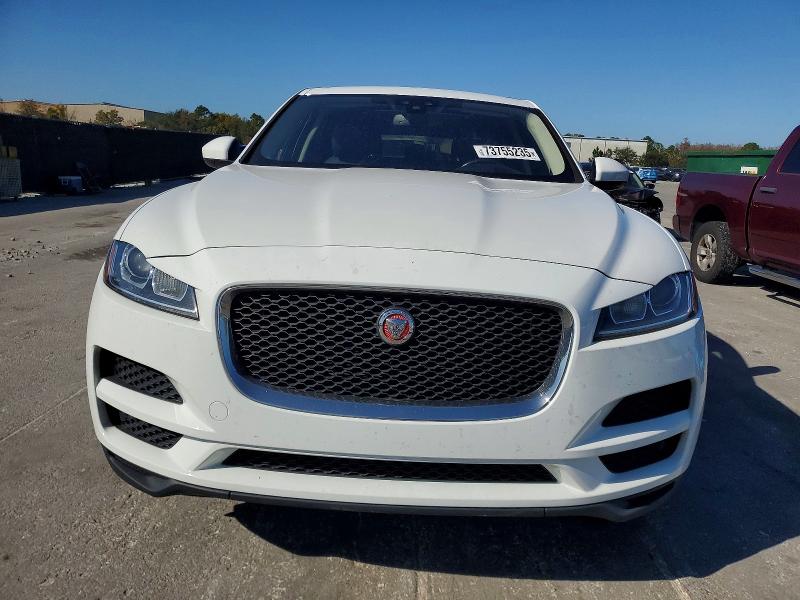 Фото 5 - JAGUAR F-PACE