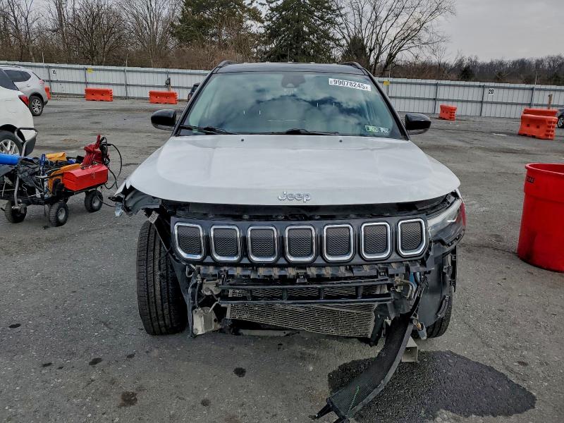 Фото 5 - JEEP COMPASS
