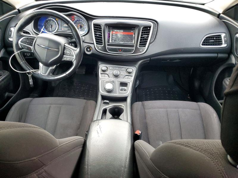 Фото 8 - CHRYSLER 200